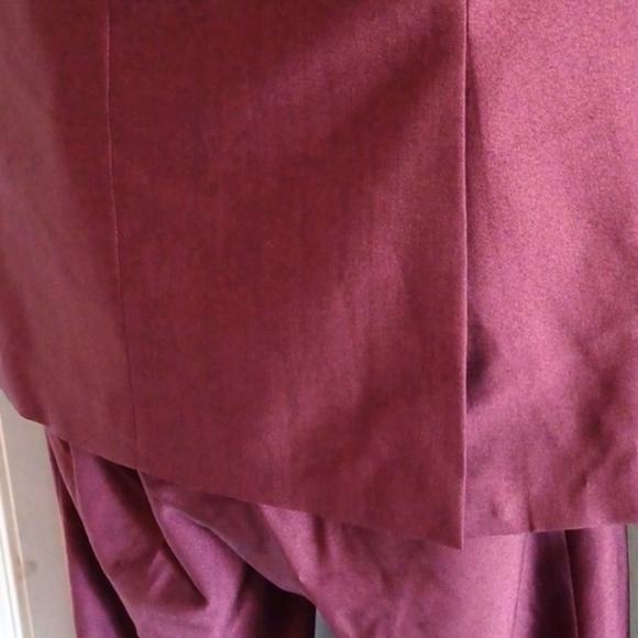 RYAN SEACREST DISTINCTION Cherry Wine Tuxedo Suit - Picture 9 of 12